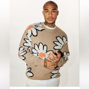 Abercrombie floral daisy sweater medium